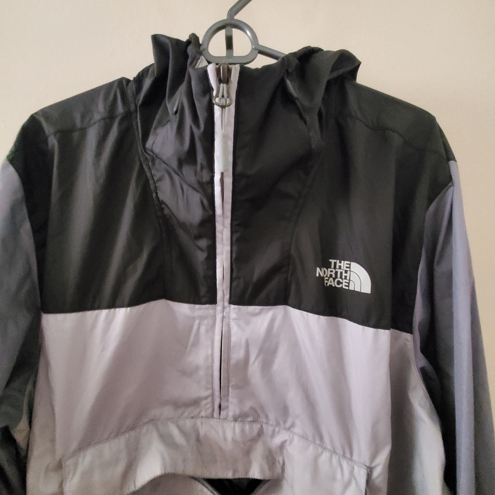 The North Face Black and Gray Windbreaker - Picture 5 of 6